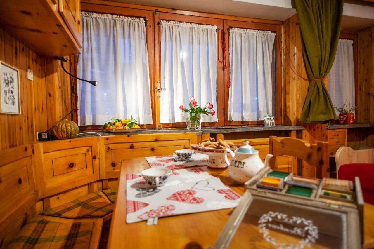 Casa-Chalet, In Centro A Courmayeur! Екстериор снимка